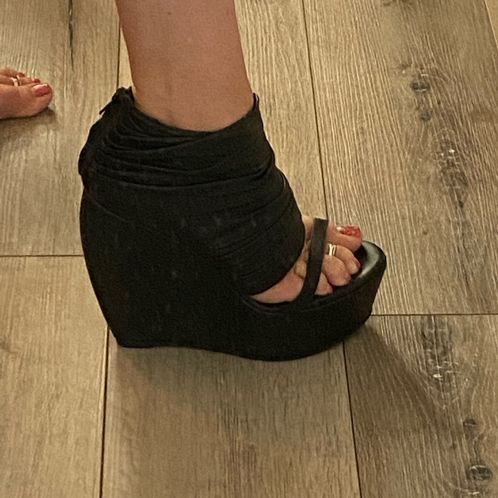 Jeffrey Campbell Dipper black leather shoes/open toe bootie